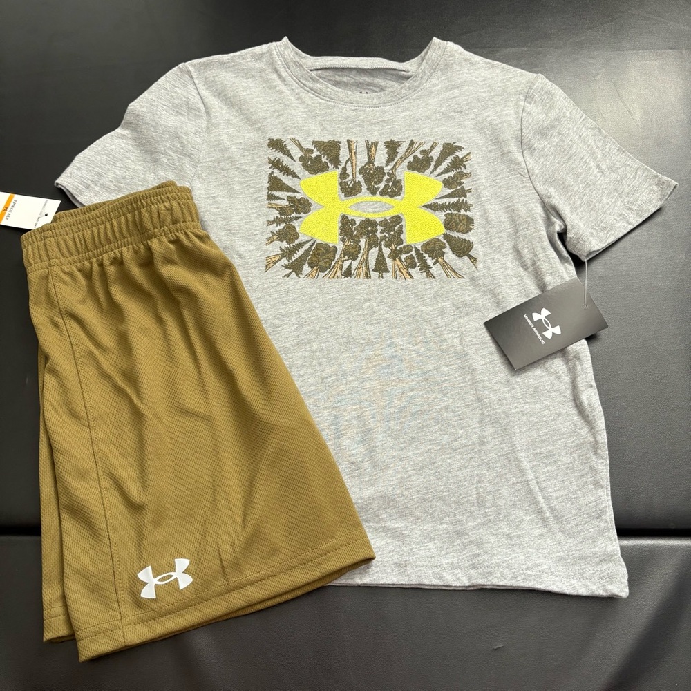 NWT Under Armour Athletic Set Boys Youth Size Small